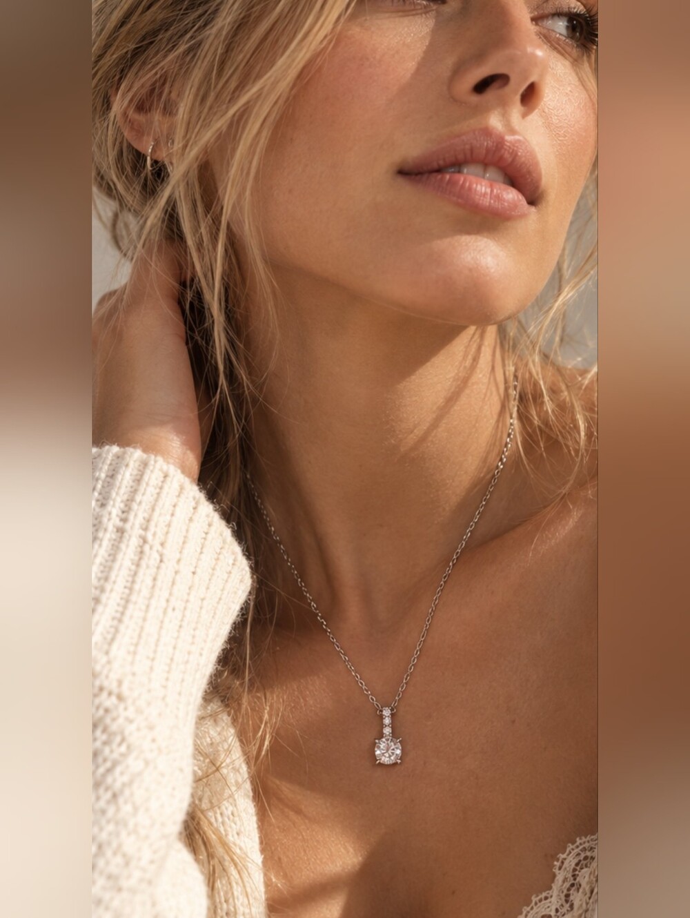 ✨ Elegant Round-Cut Solitaire Crystal Pendant Necklace ✨